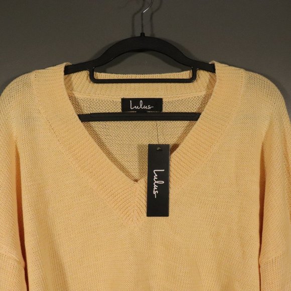 NWT Just a Moment Light Yellow V-Neck Cropped Sweater - Picture 6 of 15